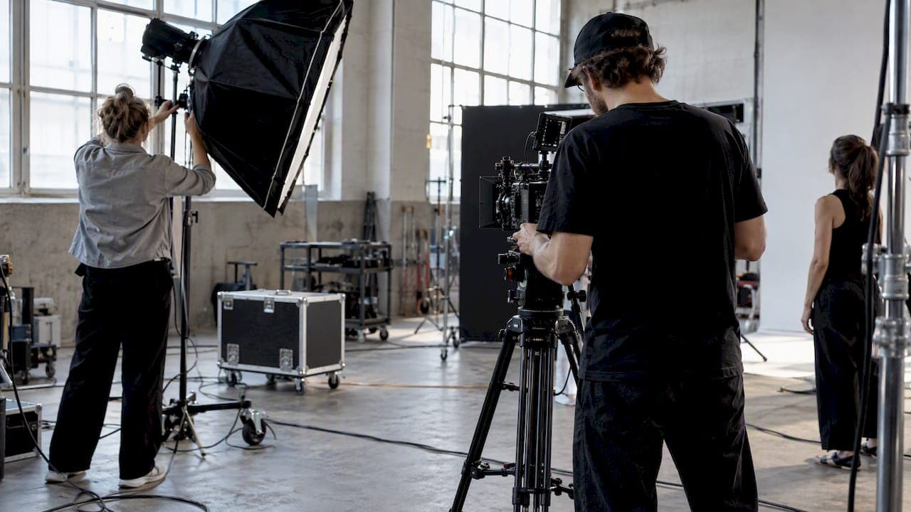 30–47 Assets from One Shoot: Content Retainers for Marketing Managers